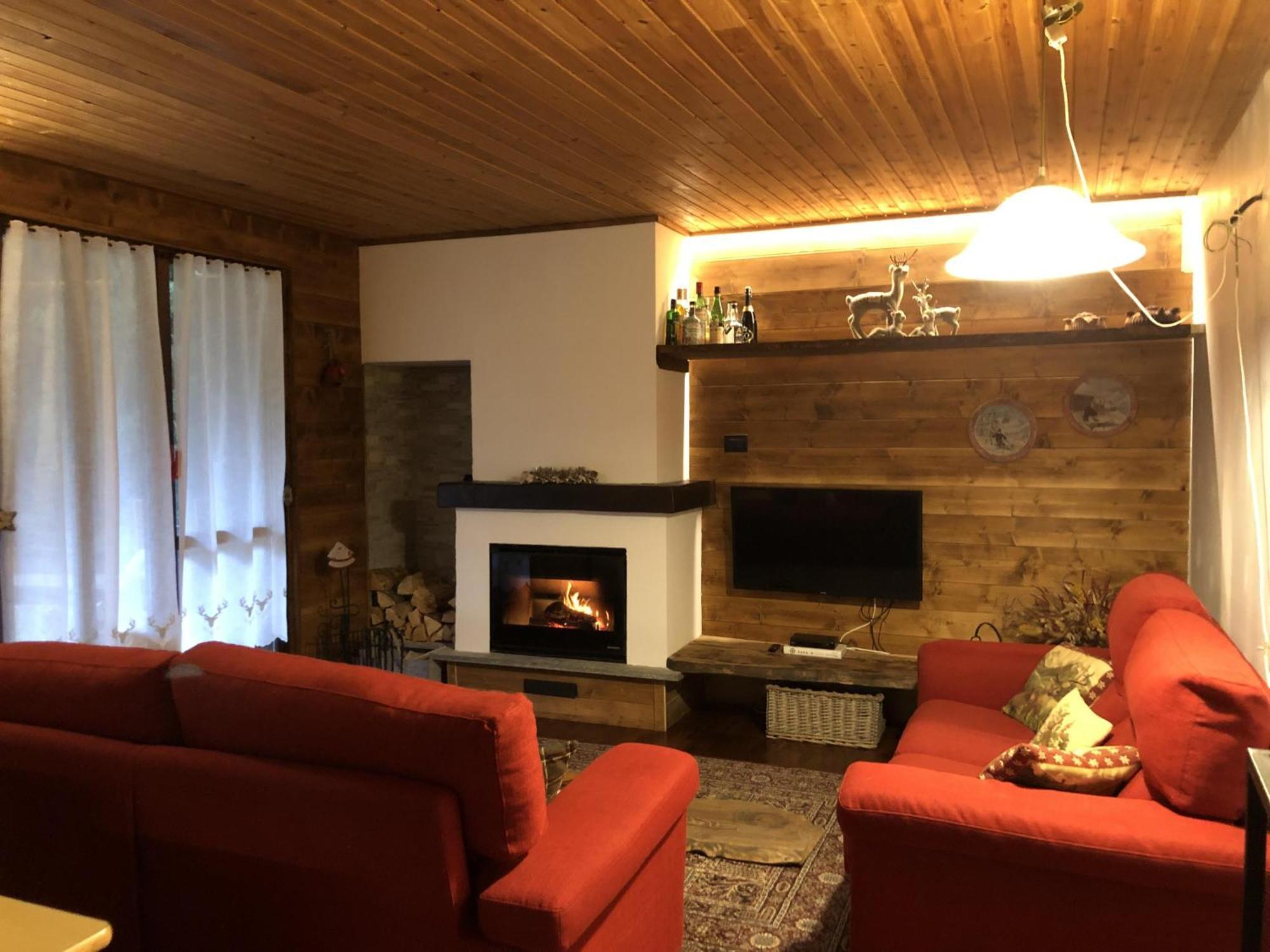 Appartamento Ampio Giardino Adiacente Piste Sci 4/6 Posti Letto ลาตุยเล ภายนอก รูปภาพ